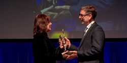 Verleihung des „Großen Preis des Mittelstandes“ durch Frau Petra Tröger an Joachim Rapp (Bild: Ulrich und Tanja Schepp / Oskar-Patzelt-Stiftung)