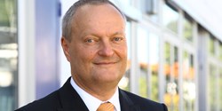 Dr. Bernhard Jenisch, Vice President Engineering & Innovation, EagleBurgmann Germany GmbH & Co. KG